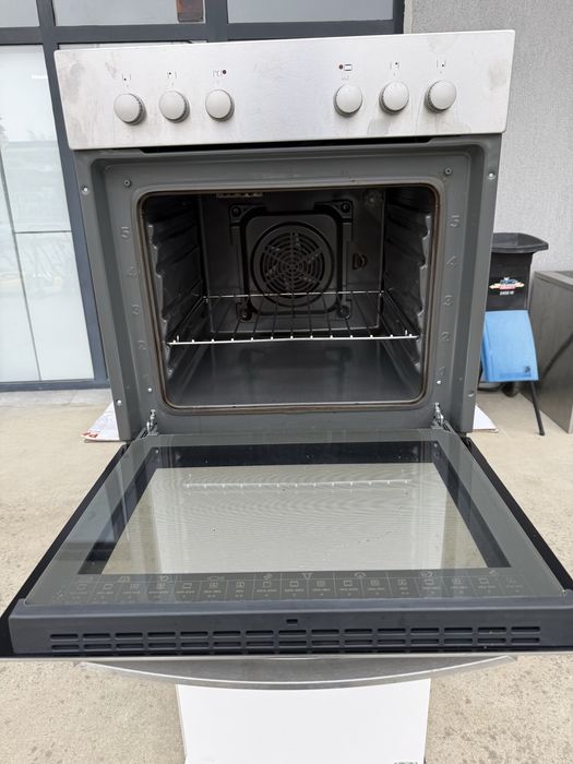 Фурна за вграждане Инокс с вентилатор