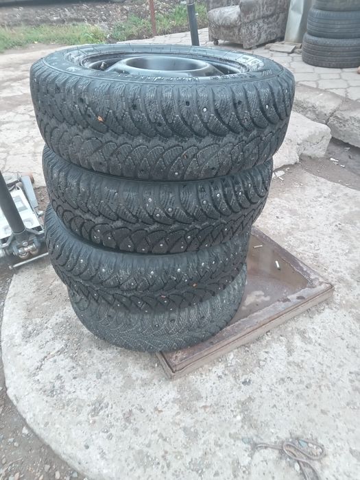 Продам резину зимнюю