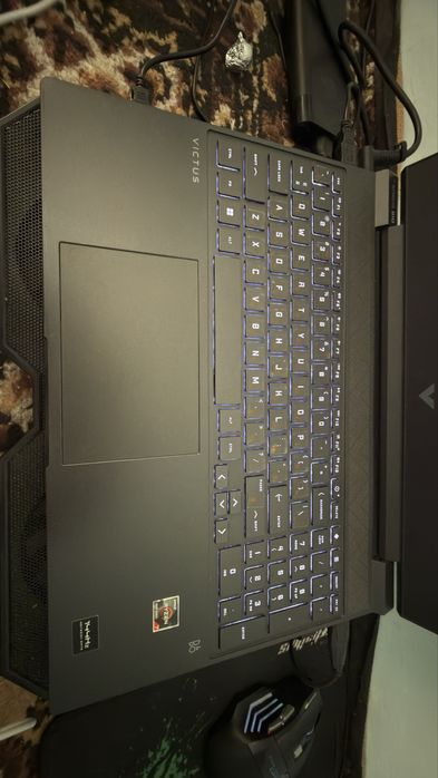 Igravoy Noutbuk Hp victus 15 qora rangda