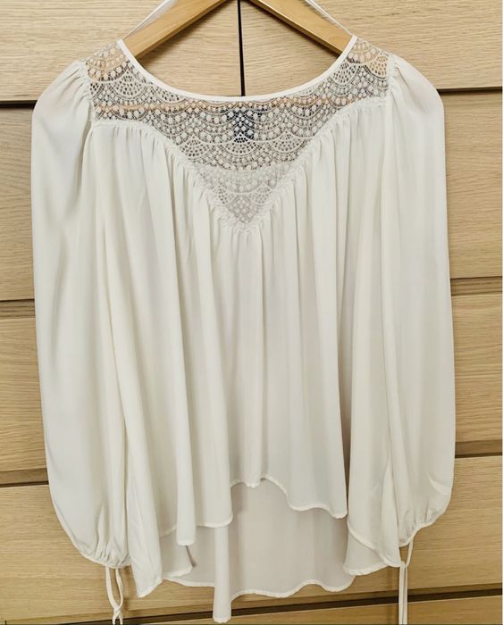 Bluza delicata, romantica, ideal birou, cocktail