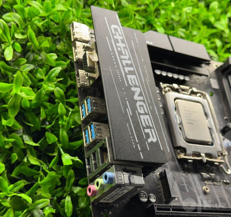 i5 12400f + MAXSUN Z690M