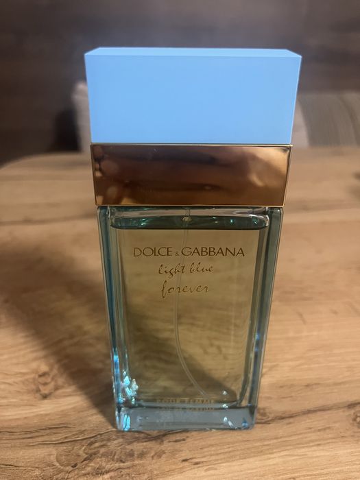 Продавам дамски парфюм Dolce&Gabbana Light Blue EDT и  Dolce&Gabbana Forever Love