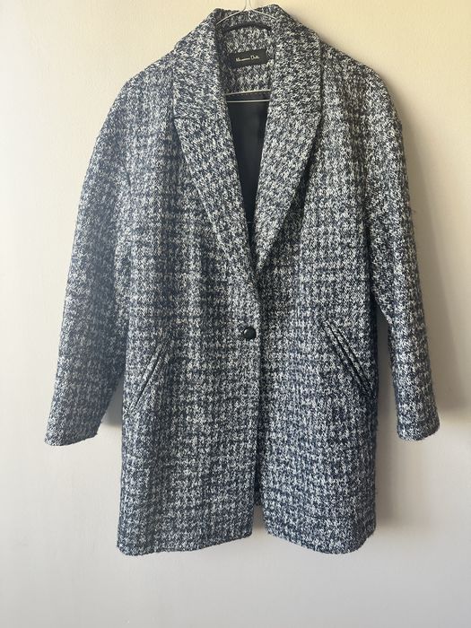 Късо зимно палто от вълна Massimo Dutti