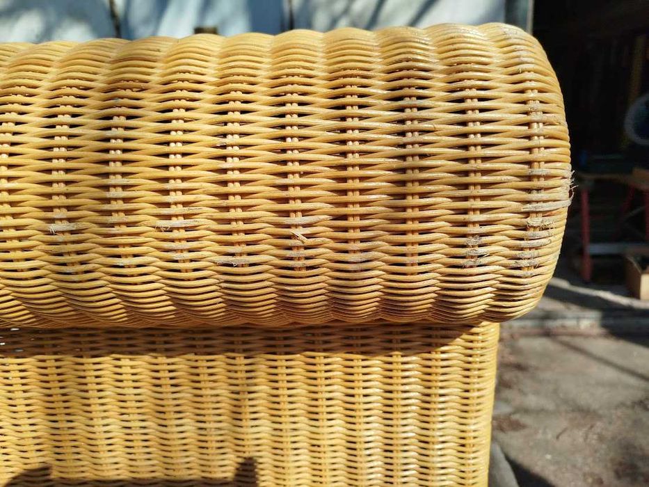 Странични облегалки от ратан за фотьойл или диван.