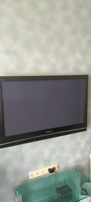 Большой телевизор Panasonik