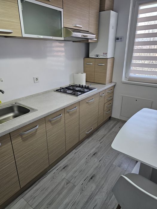 Apartament de închiriat