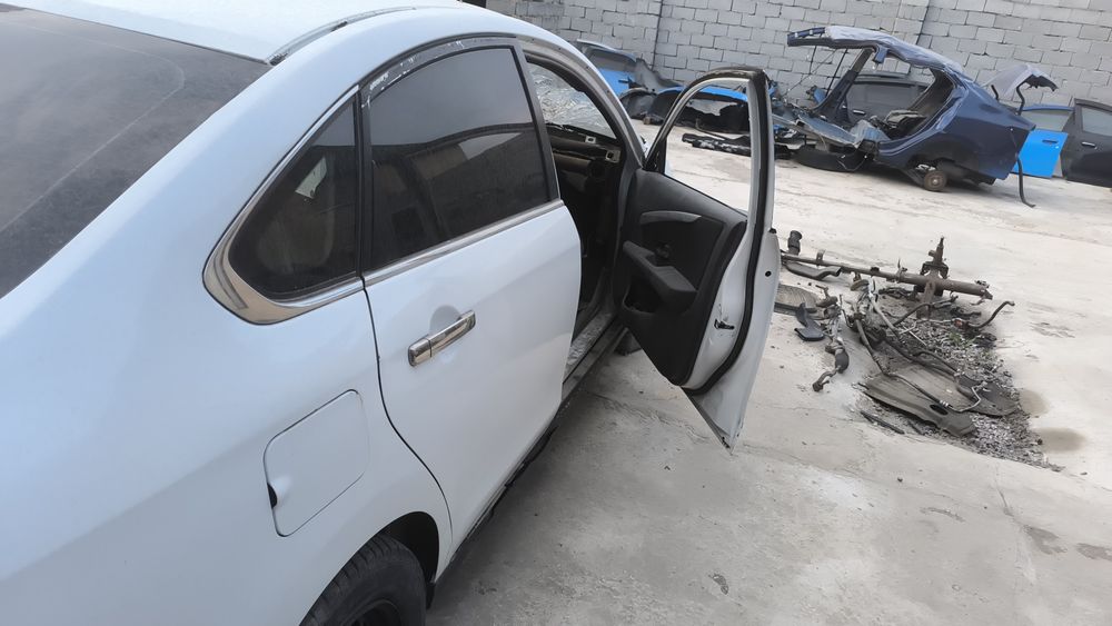 Ниссан Альмера 2015