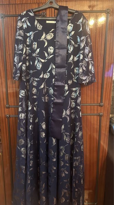 Продам нарядное вечернее платье