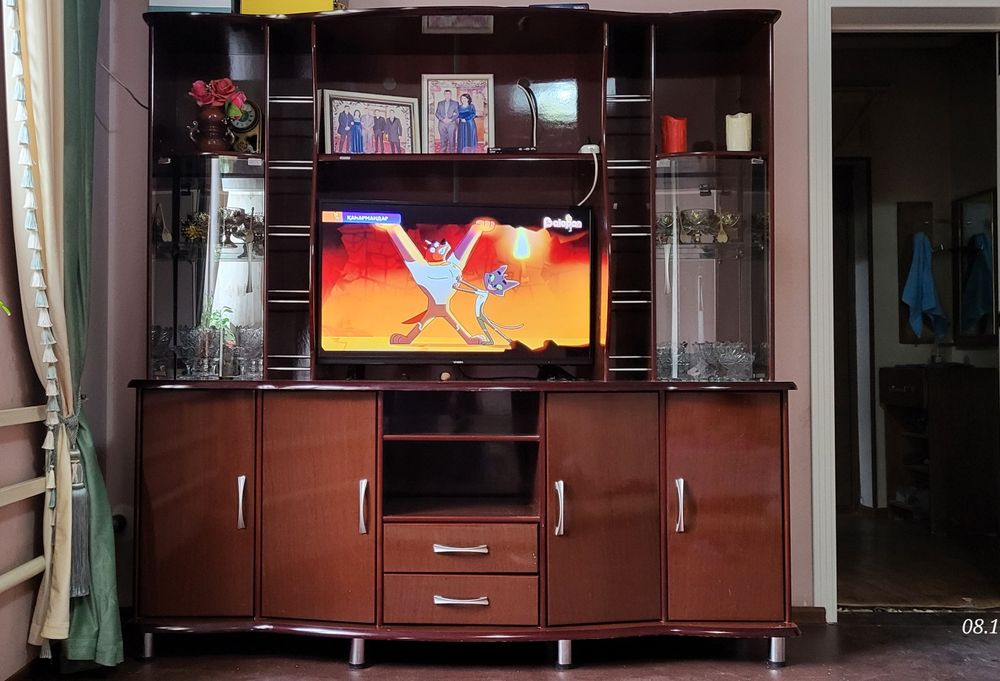 Подставка под телевизор