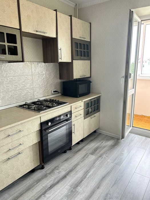 продам 2 ком квартиру РН Дельфин