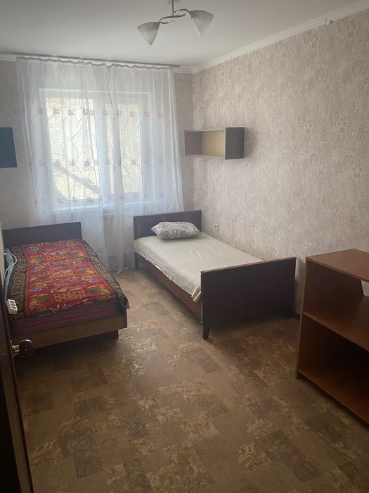 Комната девушке Электрон