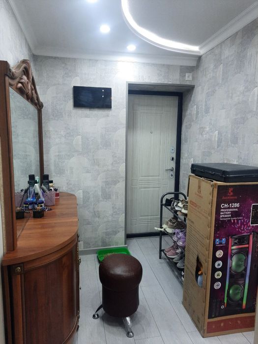 Uy sotiladi  srochno 3 xona kimyogar evanoskida