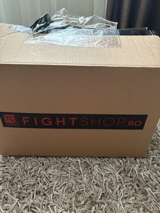 Echipament complet pentru MMA
