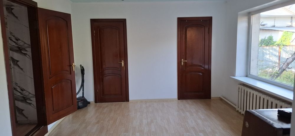 Продаётся дом в центре Талгара