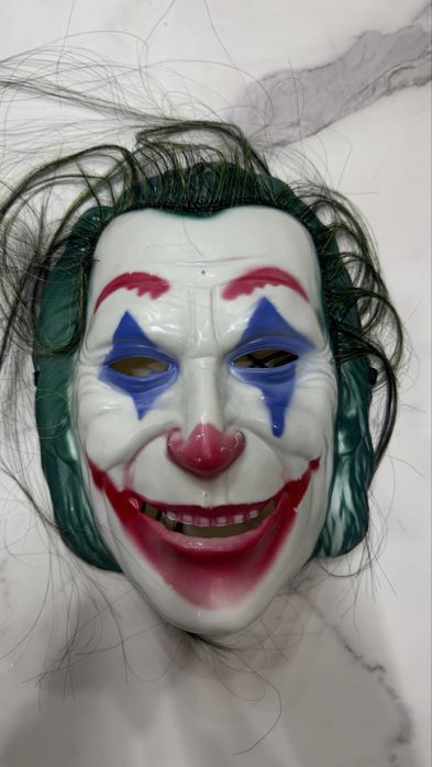 Маска на хэллоуин на праздник