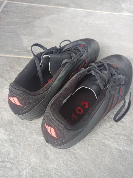 Adidași fotbal 43