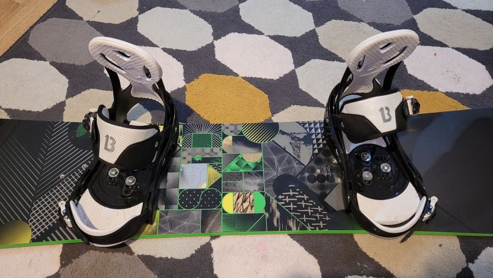 Placa snowboard Burton 145 + legaturi Burton