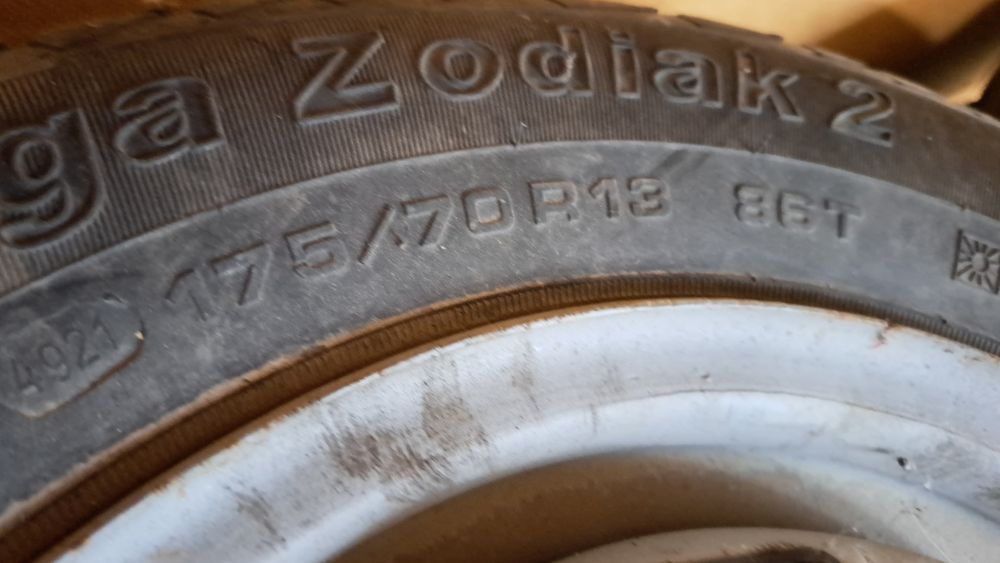 Колеса  на Mazda 323.  175×70× R13