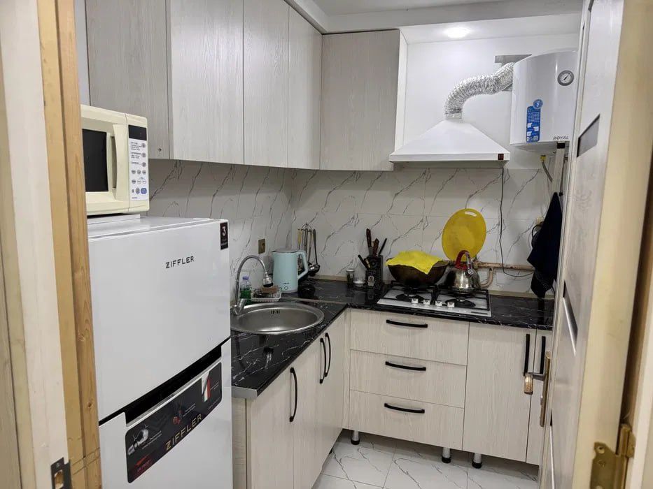 Срочно! Квартира на Мирабад-Авиагородок 2/5/5 общ пл 52м с обстановкой