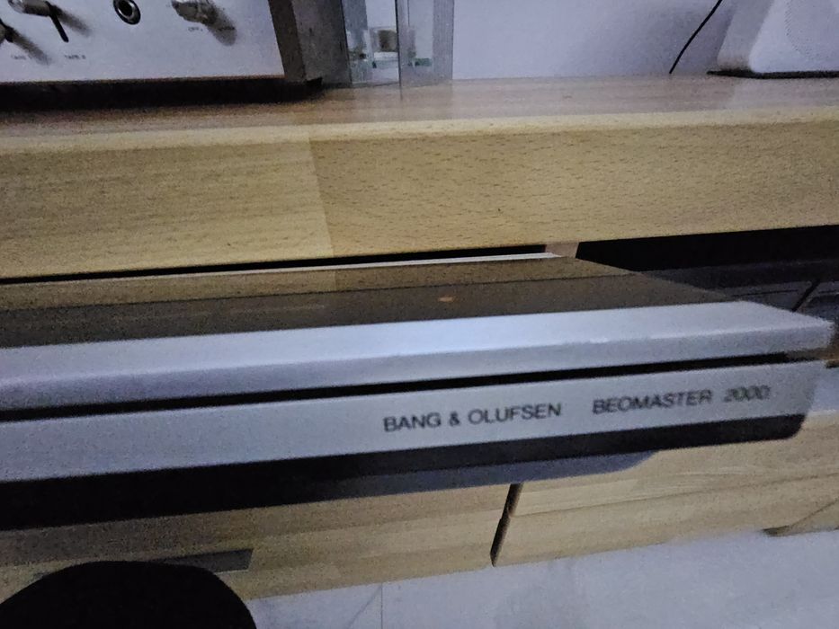 Bang & Olufsen Beomaster 2000