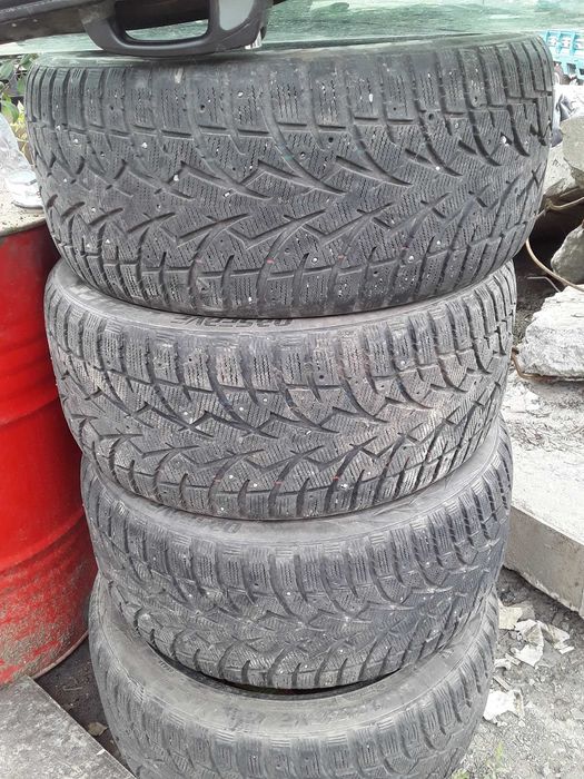 Продам шины TOYO зимние