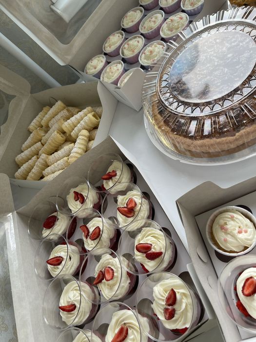 Домашняя выпечка, чайный стол