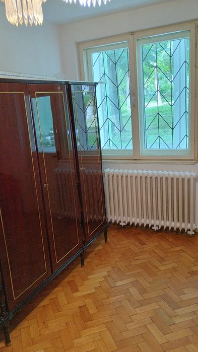 Vând apartament zona detunata