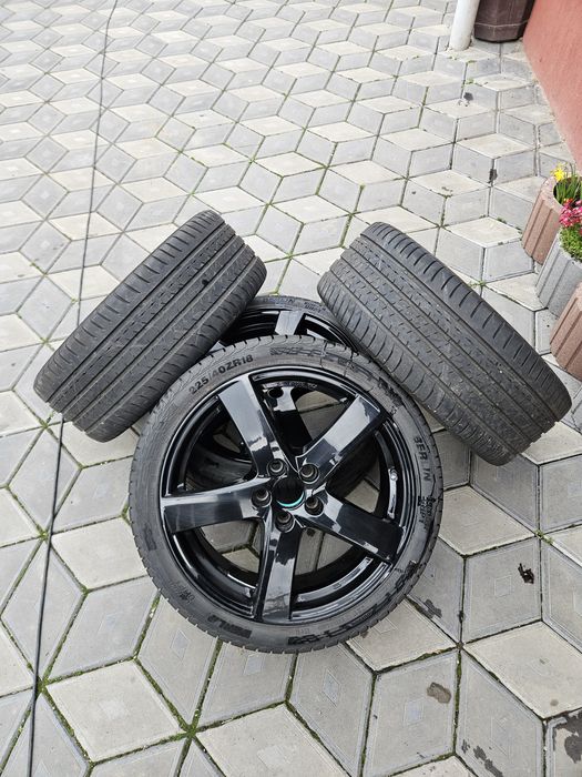 Jante aliaj Alutec 5×108 R18 Peugeot Volvo Ford Cauciucuri 225 40 R18