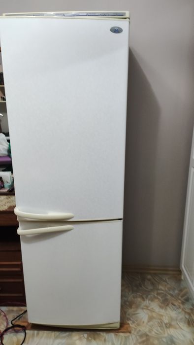 Продаю холодильник Атлант,2-хкамерный,2 компрессора
