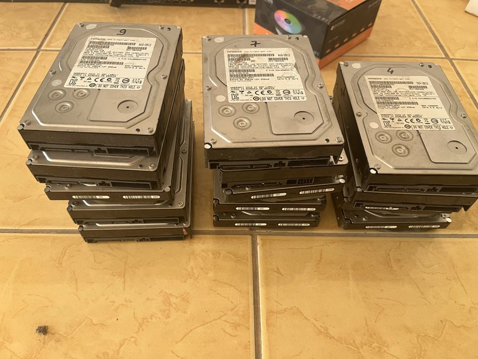 Hdd 3 Tb Hitachi detin 2buc