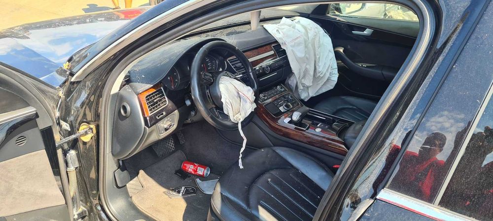 Ауди А8 4.2 дизел 2013г.