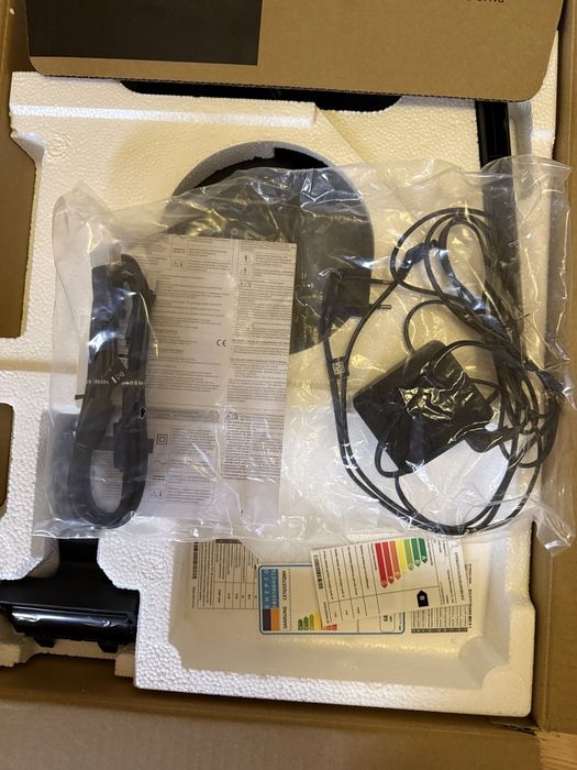 Монитор Samsung odyssey g5 27 2K