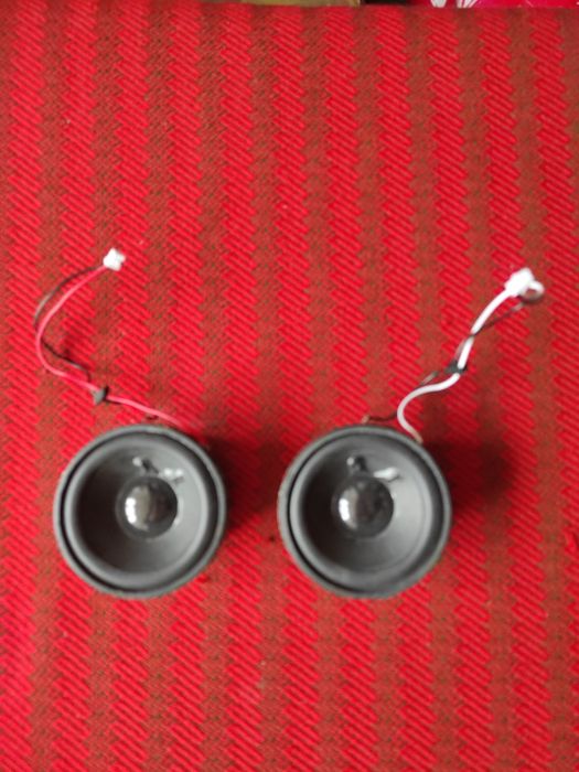 Difuzoare pentru boxe dinamice, redau foarte puternic semnalul