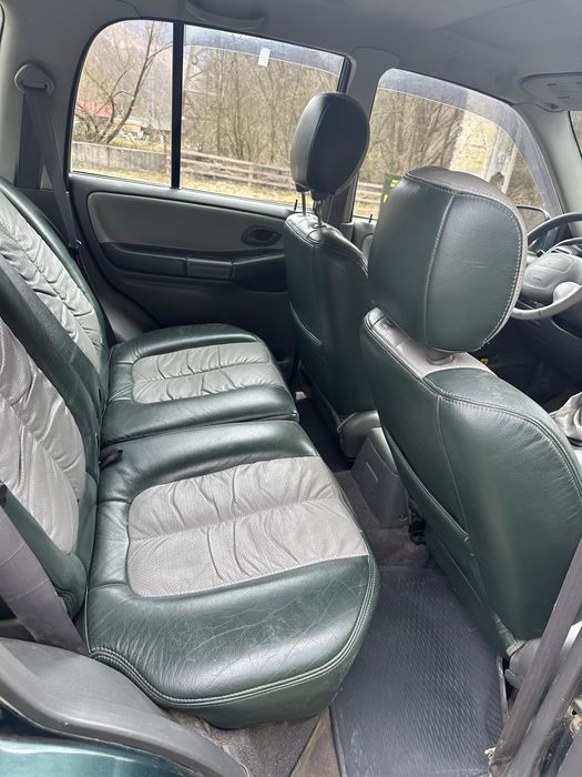 Suzuki Grand Vitara 2,5 Benzina