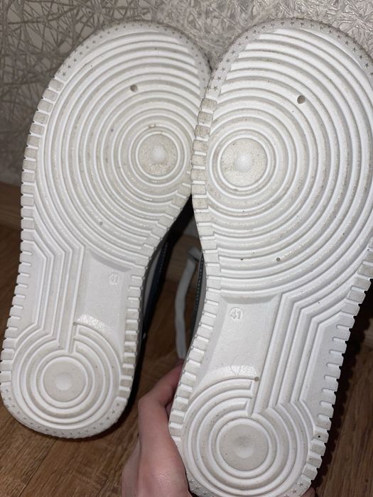 Новые кроссовки (41 размер)