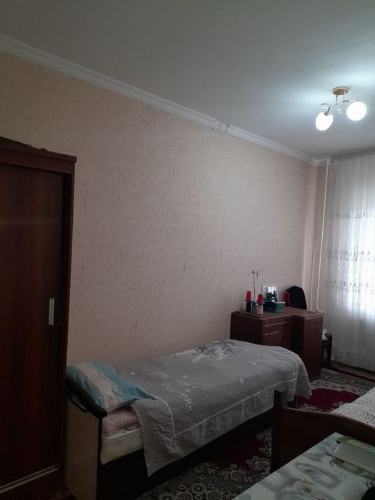 Продаётся просторная 4-комнатная квартира в отличном районе!