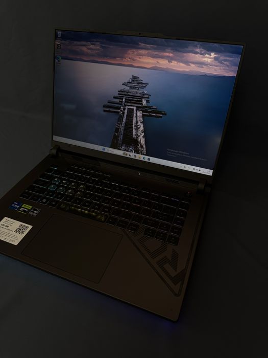 Asus RogStrix g18