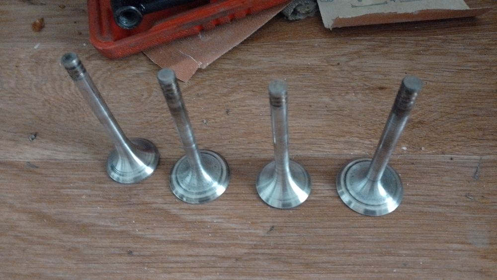 ГБЦ Ауди 100 с4 2.3