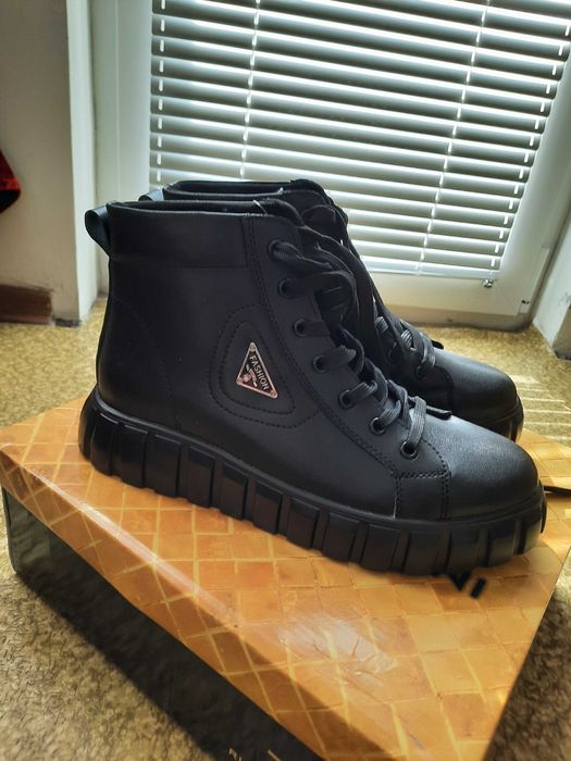 Дамски обувки нови