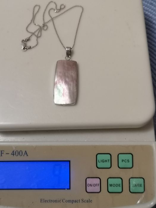 Сребърен синджир с висулка Абалон-седеф.