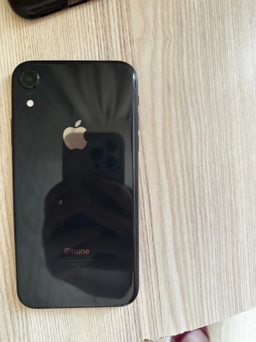 Продам айфон хр 64/76%