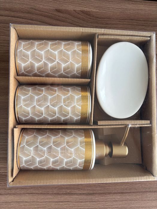 Набор для ванной комнаты