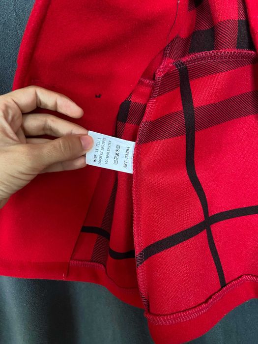 Paltonas rosu de ocazie pentru bebe - 12-24 luni + cadou!