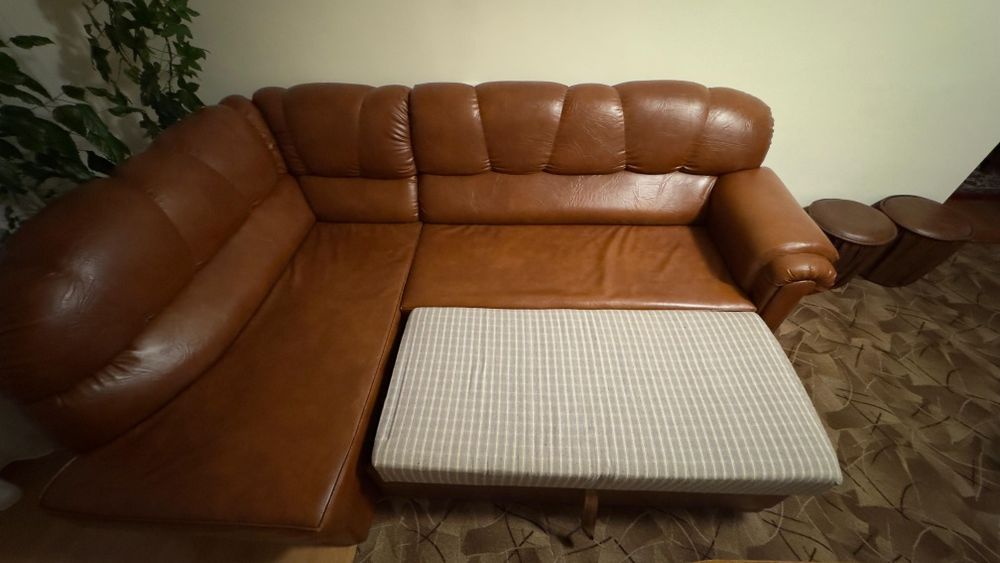 Coltar extensibil din piele