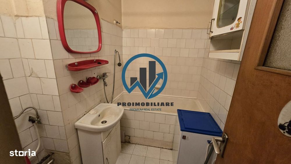Vand apartament 3 camere Craiovei