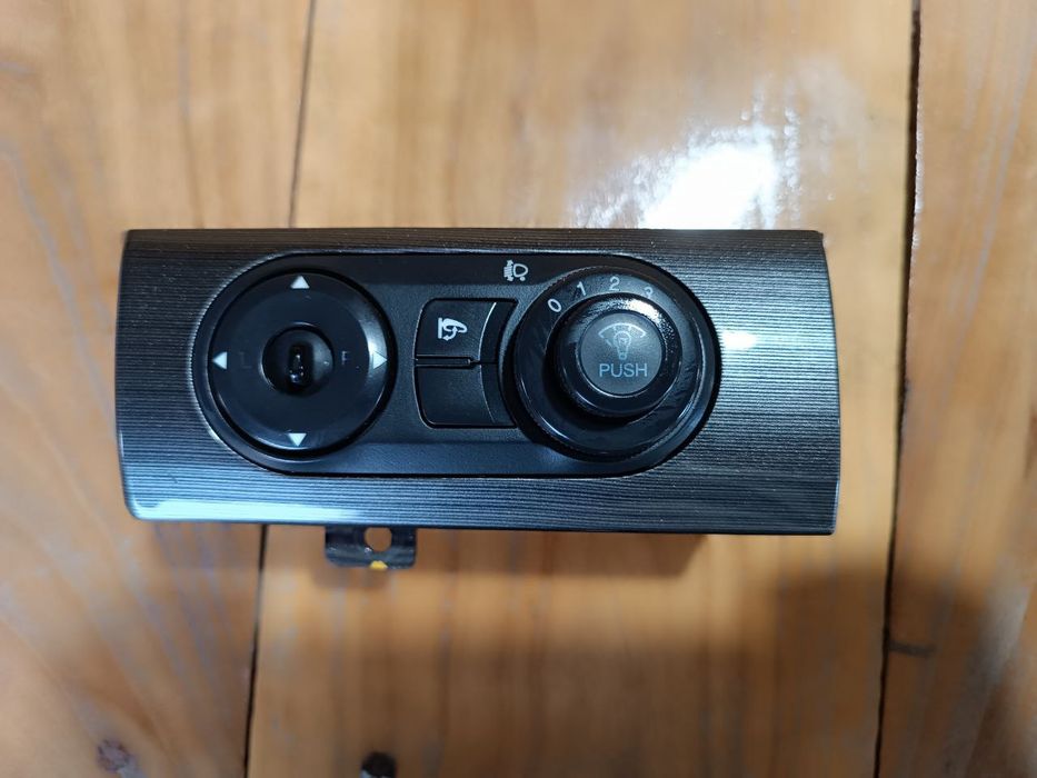 Селектор АКПП/ бардачок/ панель управления бок. зеркалами от Каптива1