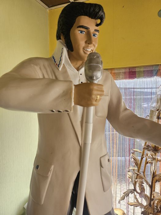 Статуя Елвис Пресли 1.25 -полеризин