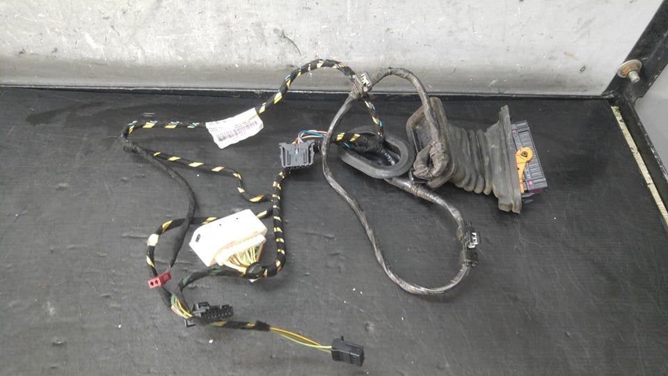 Instalatie electrica usa dreapta spate vw golf 6 5k1 5k4971694aj 1j0959383