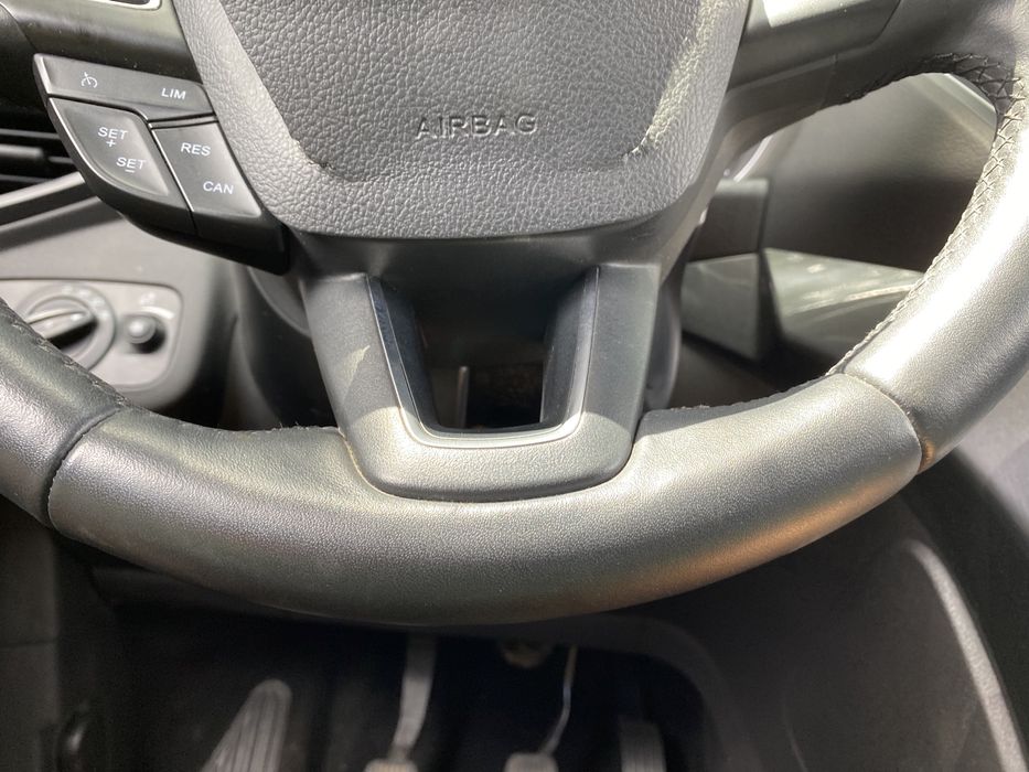 Volan cu încălzire Ford Focus CMax fară uzură 54000km