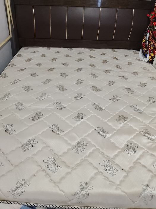 2kishilik divan sotiladi tez va arzon narxda